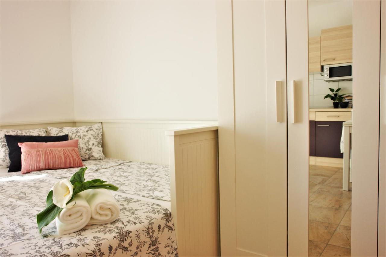 Iva Apartmani Vodice Exterior foto